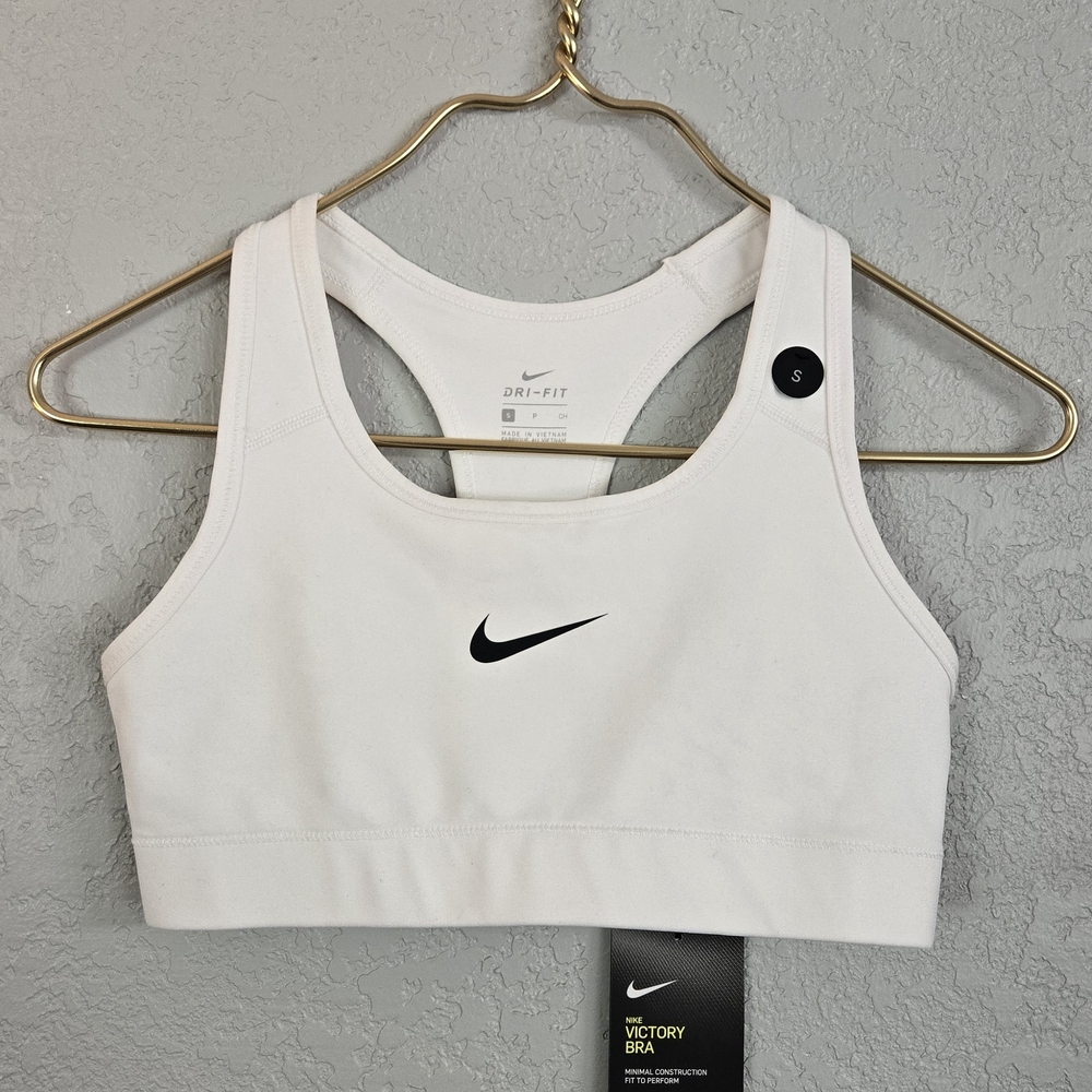 Nike Women's Victory White Sports Bra